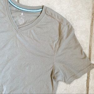 Boathouse • V-Neck Tee